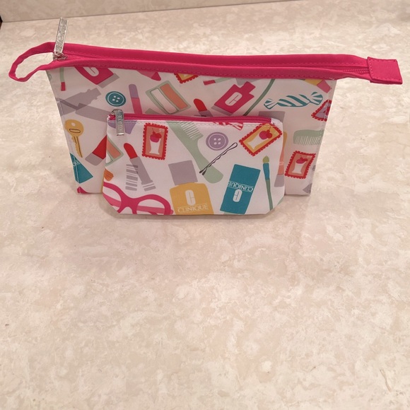 Clinique Cosmetic Bags- set of 2 NWOT - Picture 4 of 7